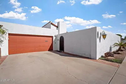 2022 E Bishop Drive, Tempe, AZ 85282 - Photo 1