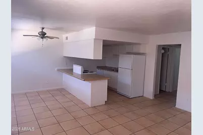 2002 E Sweetwater Avenue #108, Phoenix, AZ 85022 - Photo 2