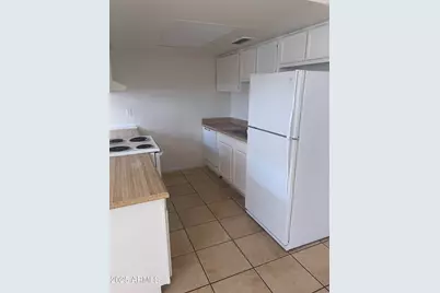 2002 E Sweetwater Avenue #108, Phoenix, AZ 85022 - Photo 4