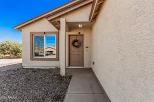 14815 S Redondo Rd, Arizona City, AZ 85123 - Photo 8