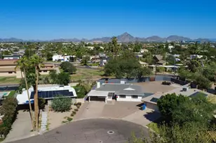 1326 E Earll Dr, Phoenix, AZ 85014 - Photo 1