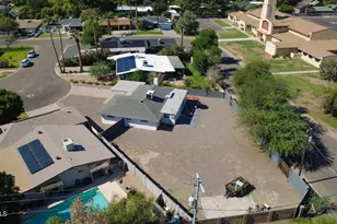 1326 E Earll Dr, Phoenix, AZ 85014 - Photo 30