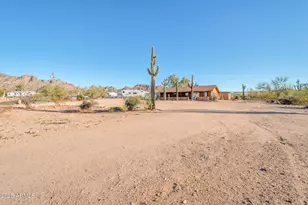 4253 N Plaza Dr, Apache Junction, AZ 85120 - Photo 2