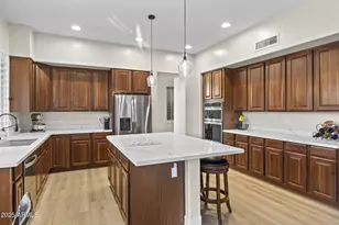 5548 E Via Montoya Dr, Phoenix, AZ 85054 - Photo 8