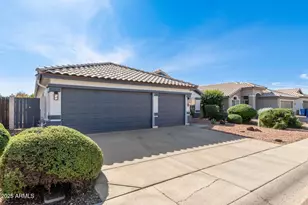 3129 E Oraibi Dr, Phoenix, AZ 85050 - Photo 2