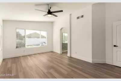 3129 E Oraibi Drive, Phoenix, AZ 85050 - Photo 14