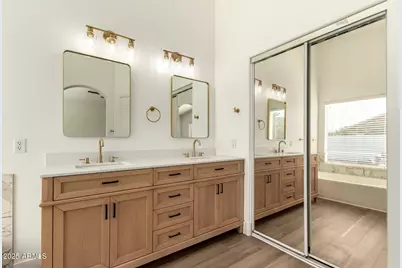 3129 E Oraibi Drive, Phoenix, AZ 85050 - Photo 16