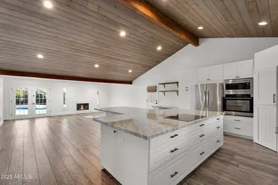 3420 N 45th Street, Phoenix, AZ 85018 - Photo 2