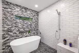 5316 E Calle Redonda St, Phoenix, AZ 85018 - Photo 12