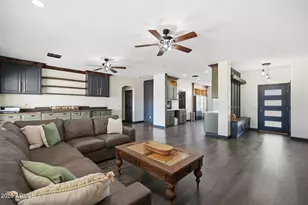 19623 W Meadowbrook Ave, Litchfield Park, AZ 85340 - Photo 2