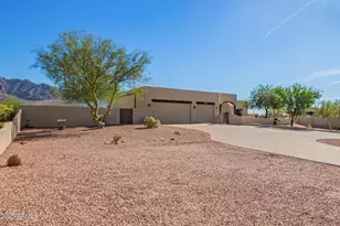 945 N Mountain View Rd, Apache Junction, AZ 85119 - Photo 4