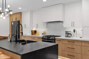 4834 E Earll Dr E, Phoenix, AZ 85018 - Photo 16