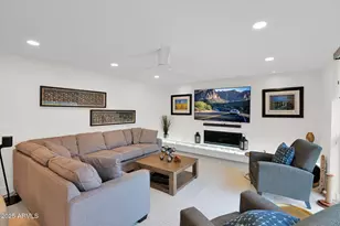 4834 E Earll Dr E, Phoenix, AZ 85018 - Photo 12