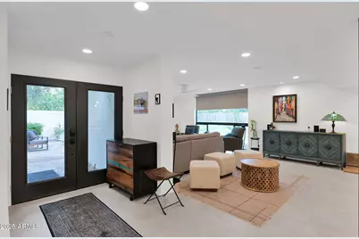 4834 E Earll Drive E, Phoenix, AZ 85018 - Photo 4