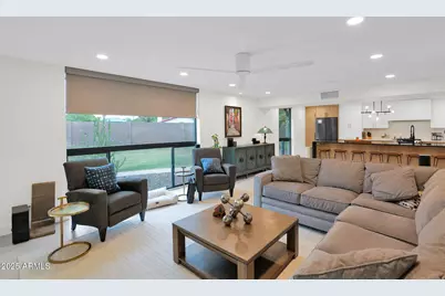 4834 E Earll Drive E, Phoenix, AZ 85018 - Photo 10