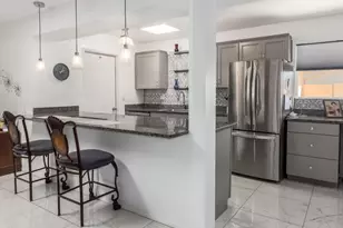 17611 N 102nd Dr, Sun City, AZ 85373 - Photo 8