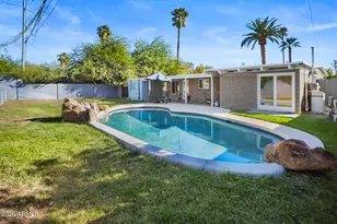 1504 E Rancho Dr, Phoenix, AZ 85014 - Photo 10