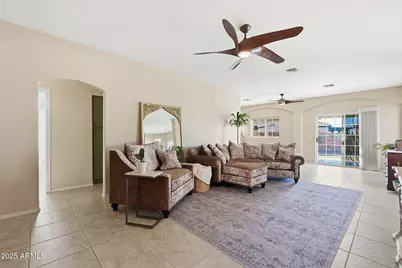 14870 S Country Club Way S, Arizona City, AZ 85123 - Photo 4