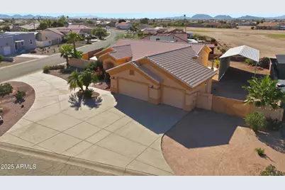 14870 S Country Club Way S, Arizona City, AZ 85123 - Photo 2