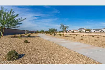 14643 W Sand Hills Road, Surprise, AZ 85387 - Photo 40