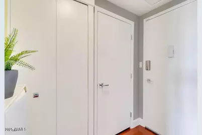 4750 N Central Avenue #L8, Phoenix, AZ 85012 - Photo 2