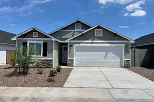 5731 S 12th Ln, Phoenix, AZ 85041 - Photo 8