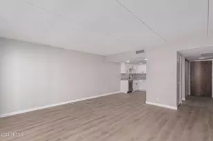 7930 E Camelback Rd, Scottsdale, AZ 85251 - Photo 16