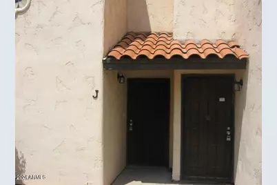 4747 N 14th Street #J, Phoenix, AZ 85014 - Photo 2