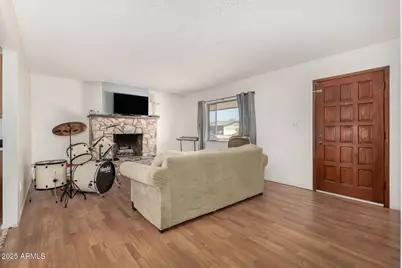 12814 N 112th Avenue, Youngtown, AZ 85363 - Photo 8