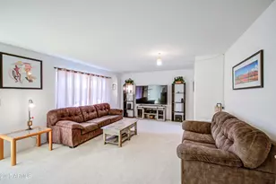 10240 W Concord Ave, Sun City, AZ 85351 - Photo 4