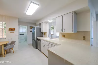 10240 W Concord Avenue, Sun City, AZ 85351 - Photo 12