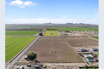 712X S Dean Road #1, Buckeye, AZ 85326 - Photo 6