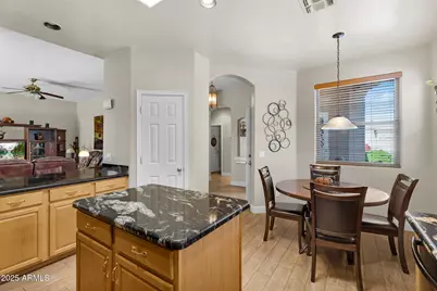 6387 W Pontiac Drive, Glendale, AZ 85308 - Photo 10