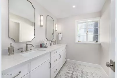 1625 Palmcroft Way SW, Phoenix, AZ 85007 - Photo 32