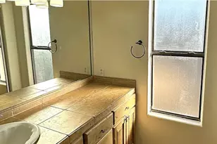 18285 N 87th Dr, Peoria, AZ 85382 - Photo 12