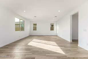 5337 W Royal Palm Rd, Glendale, AZ 85302 - Photo 8