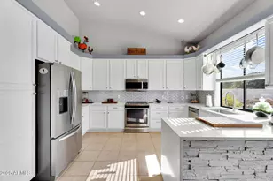 907 E Carlise Rd, Phoenix, AZ 85086 - Photo 12