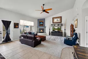 907 E Carlise Rd, Phoenix, AZ 85086 - Photo 4