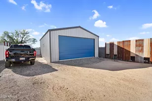 907 E Carlise Rd, Phoenix, AZ 85086 - Photo 52