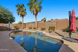 146 W Blue Lagoon Dr, Casa Grande, AZ 85122 - Photo 4