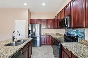 146 W Blue Lagoon Dr, Casa Grande, AZ 85122 - Photo 12