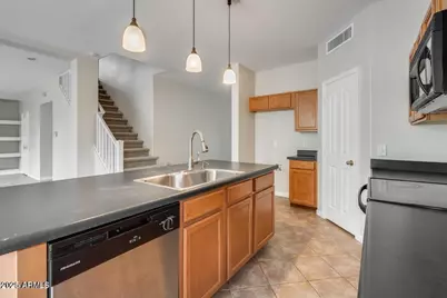 7265 W Gardenia Avenue, Glendale, AZ 85303 - Photo 8