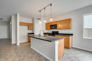 7265 W Gardenia Ave, Glendale, AZ 85303 - Photo 10