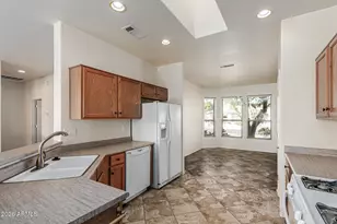 16525 W Arroyo Ct, Surprise, AZ 85374 - Photo 10