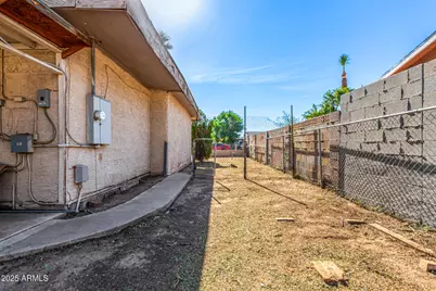 616 W Mobile Lane, Phoenix, AZ 85041 - Photo 28