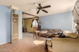 616 W Mobile Ln, Phoenix, AZ 85041 - Photo 10