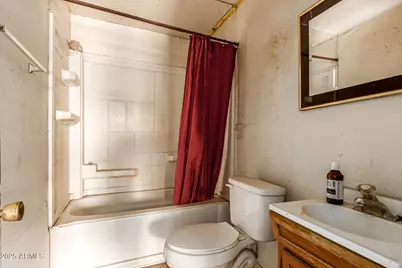 616 W Mobile Lane, Phoenix, AZ 85041 - Photo 18