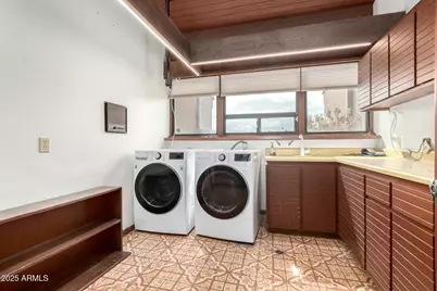 5275 N Camelhead Road, Phoenix, AZ 85018 - Photo 56