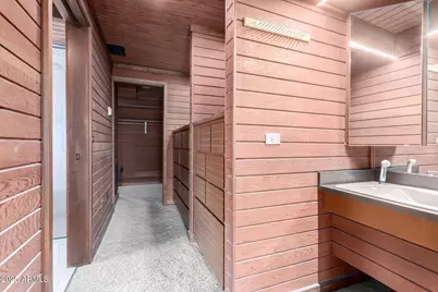 5275 N Camelhead Road, Phoenix, AZ 85018 - Photo 30