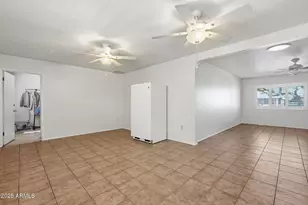 9201 W Long Hills Dr, Sun City, AZ 85351 - Photo 12